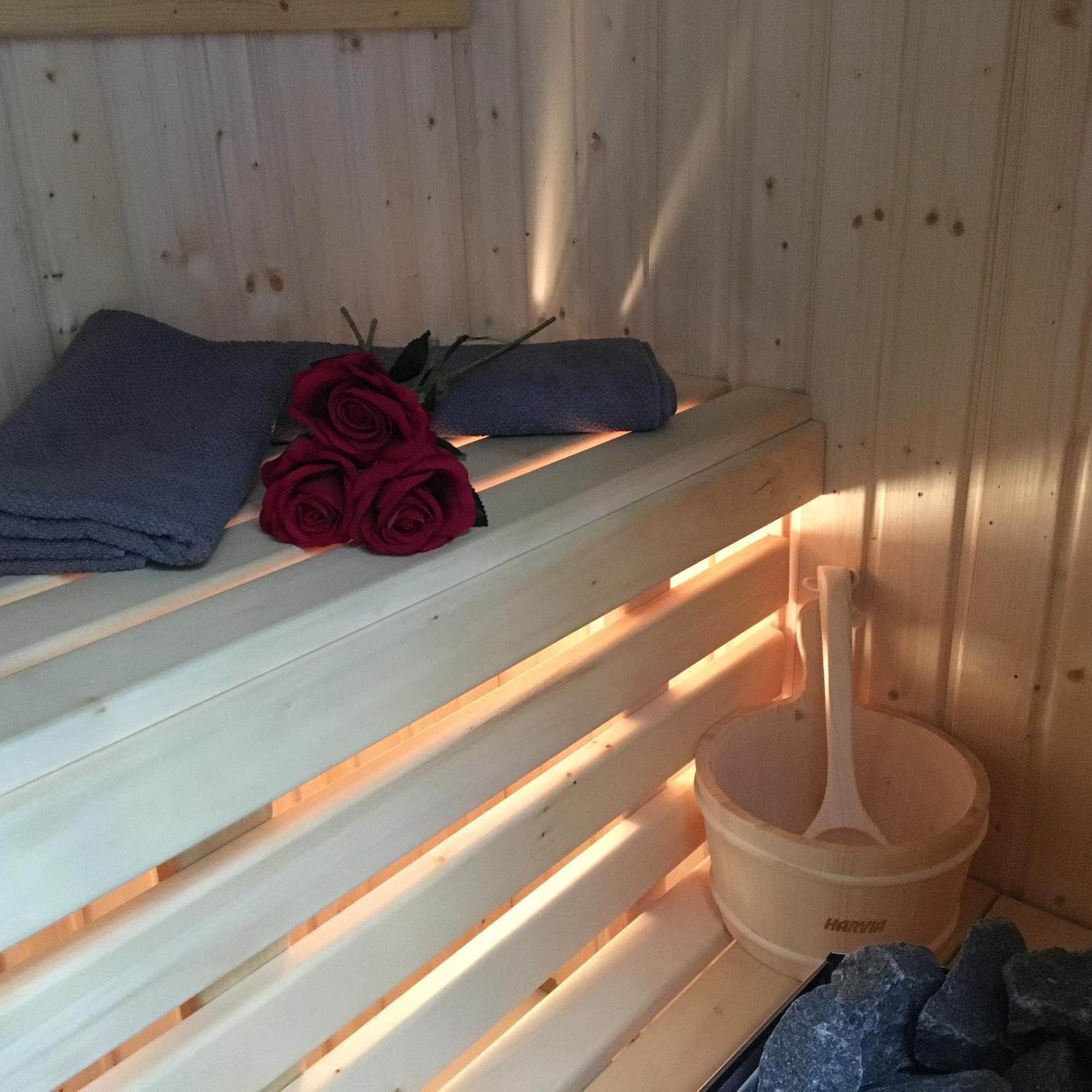 Family & Business Sauna Apartments Rynek Centrum Downtown - 2 Bedroom With Private Sauna, Balcony, Parking Kielce Kültér fotó