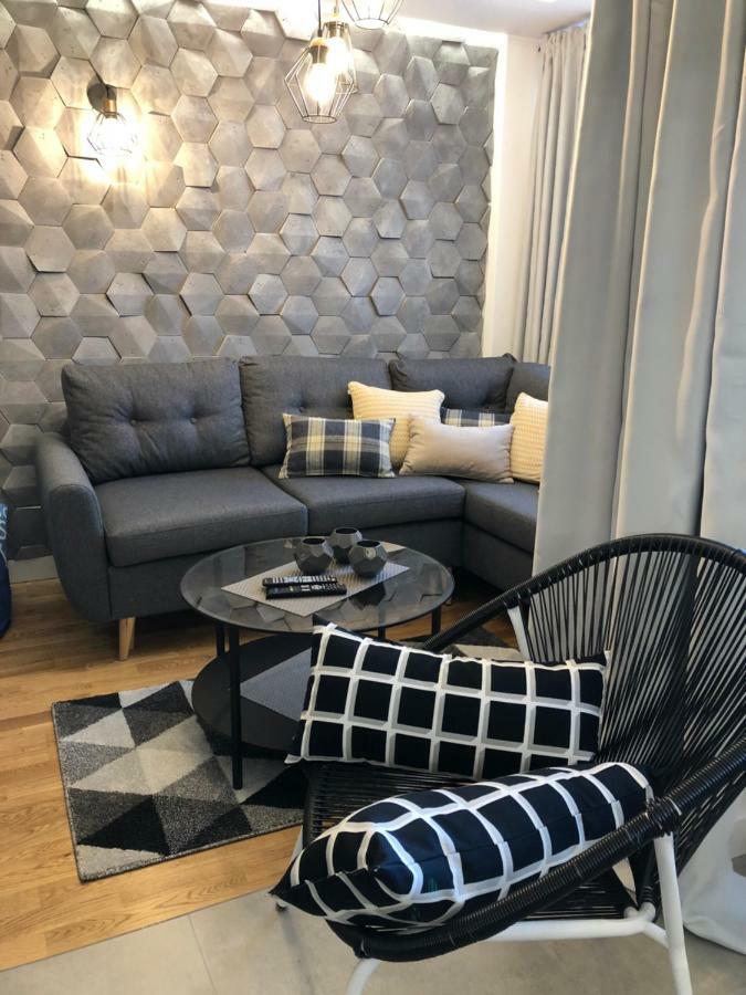 Family & Business Sauna Apartments Rynek Centrum Downtown - 2 Bedroom With Private Sauna, Balcony, Parking Kielce Kültér fotó