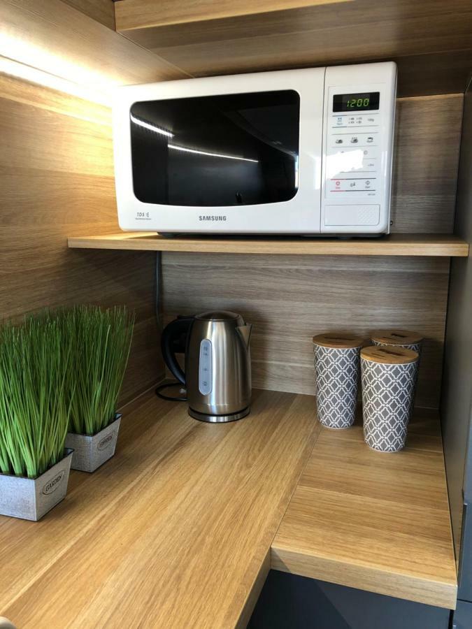 Family & Business Sauna Apartments Rynek Centrum Downtown - 2 Bedroom With Private Sauna, Balcony, Parking Kielce Kültér fotó