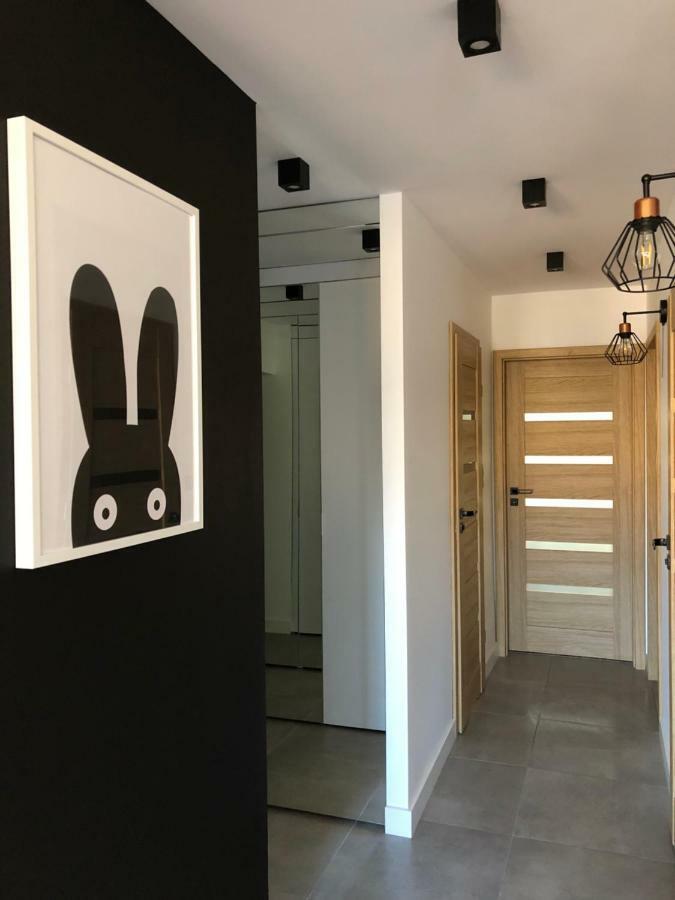 Family & Business Sauna Apartments Rynek Centrum Downtown - 2 Bedroom With Private Sauna, Balcony, Parking Kielce Kültér fotó
